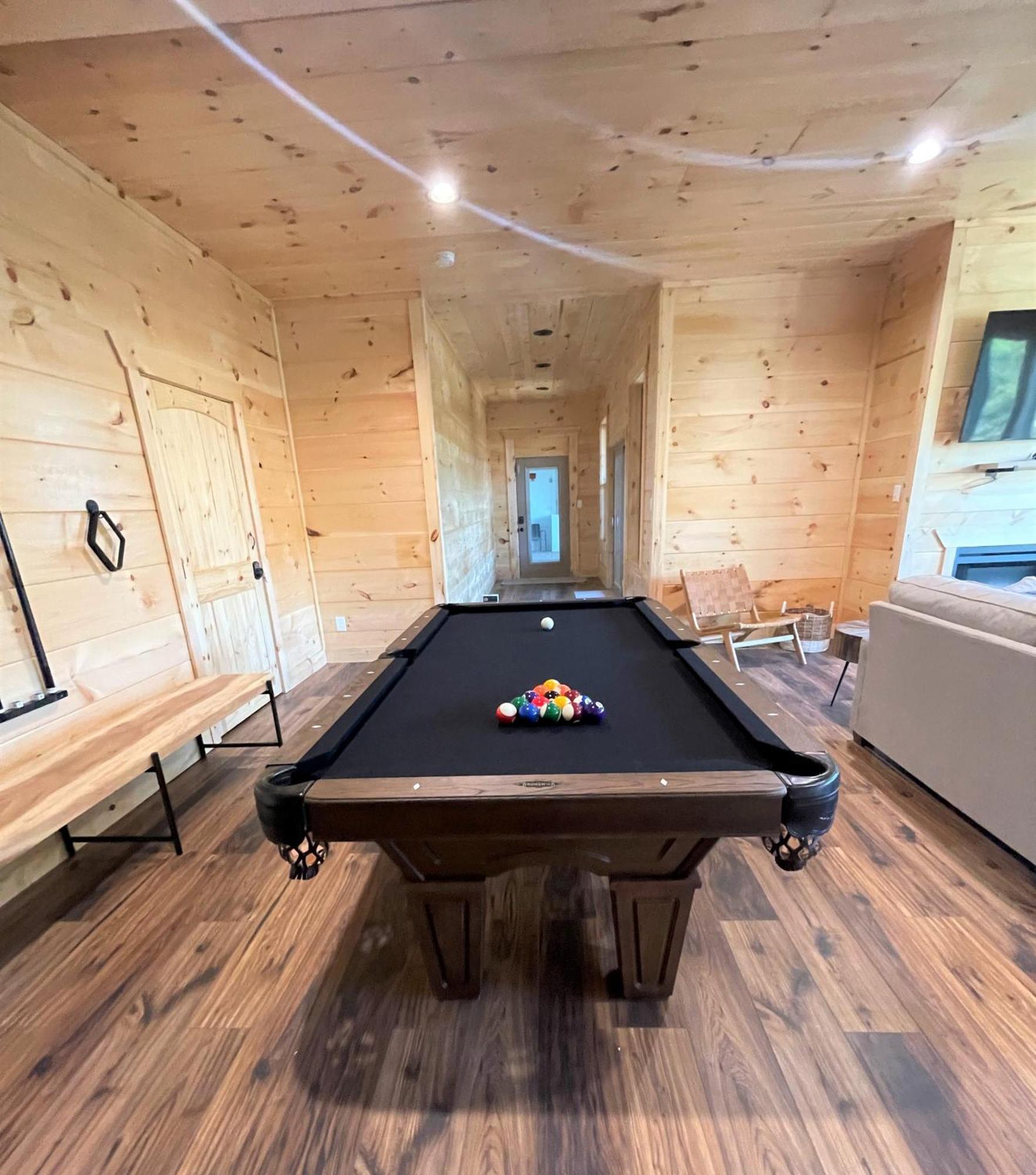 Big Pine - Mtn Top Luxe W/ Private Pool, Hot Tub, Pool Table Waldens Creek 部屋 写真